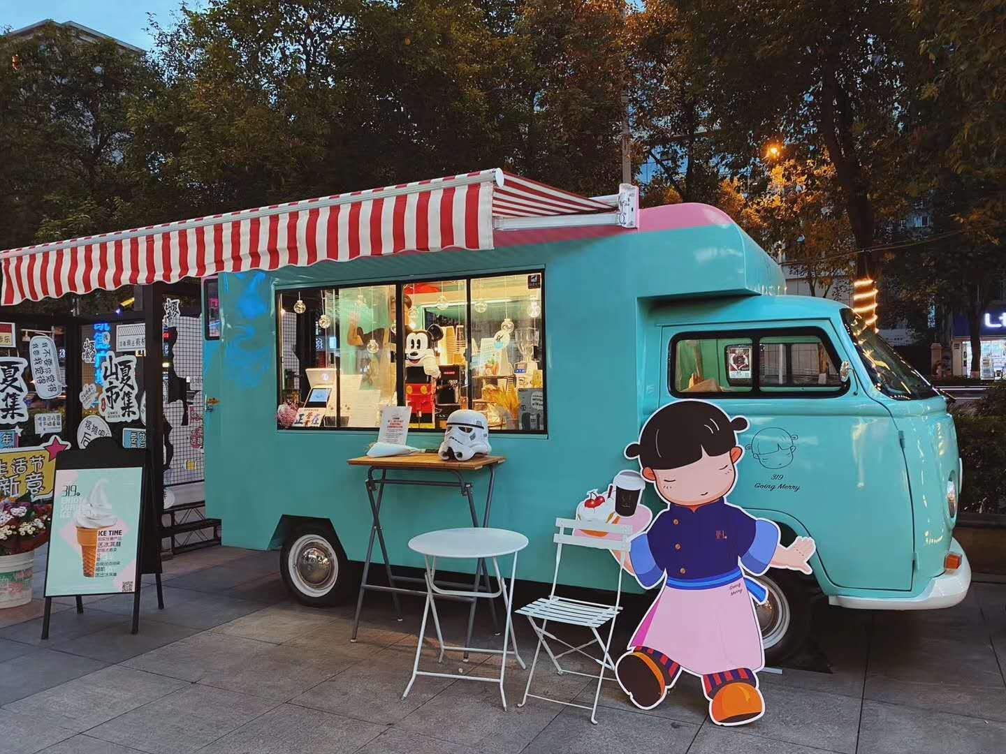 网红奶茶车零食车快消品展示车共享地摊车受欢迎的原因